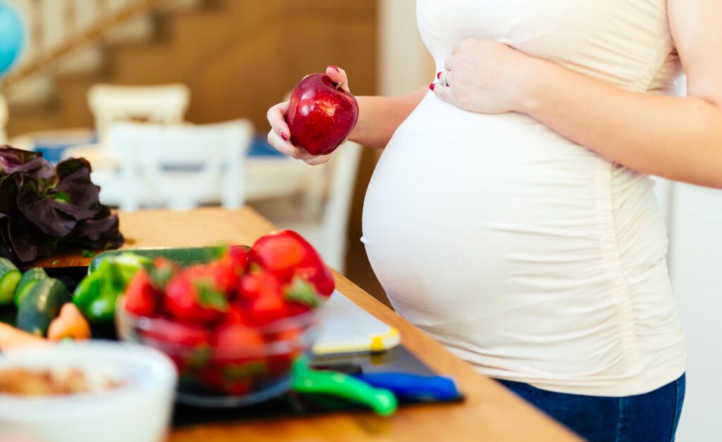 Les Envies Alimentaires de la Femme Enceinte : Comprendre les Changements