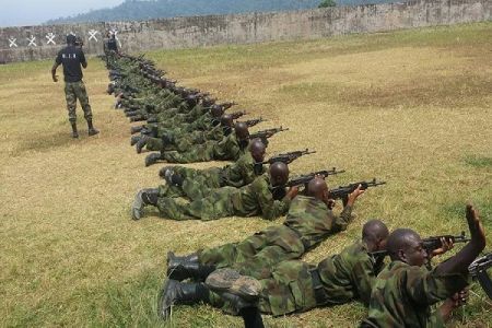 Admission aux Académies Militaires Américaines : Test de Présélection pour les Jeunes Camerounais