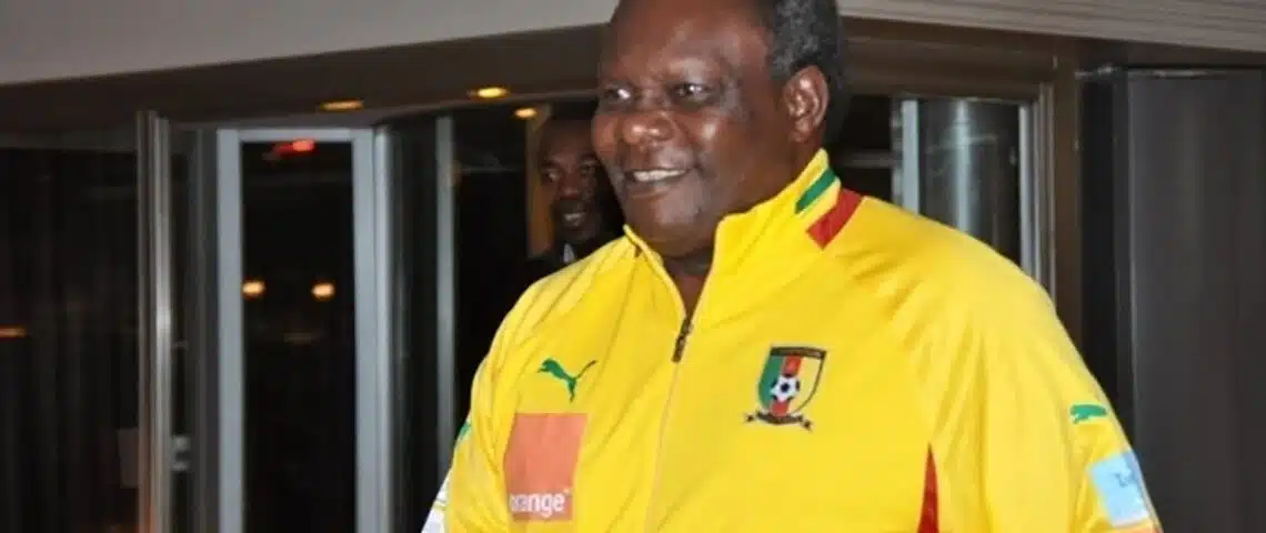 Jean Paul Akono critique la convocation de Faï Collins en équipe nationale