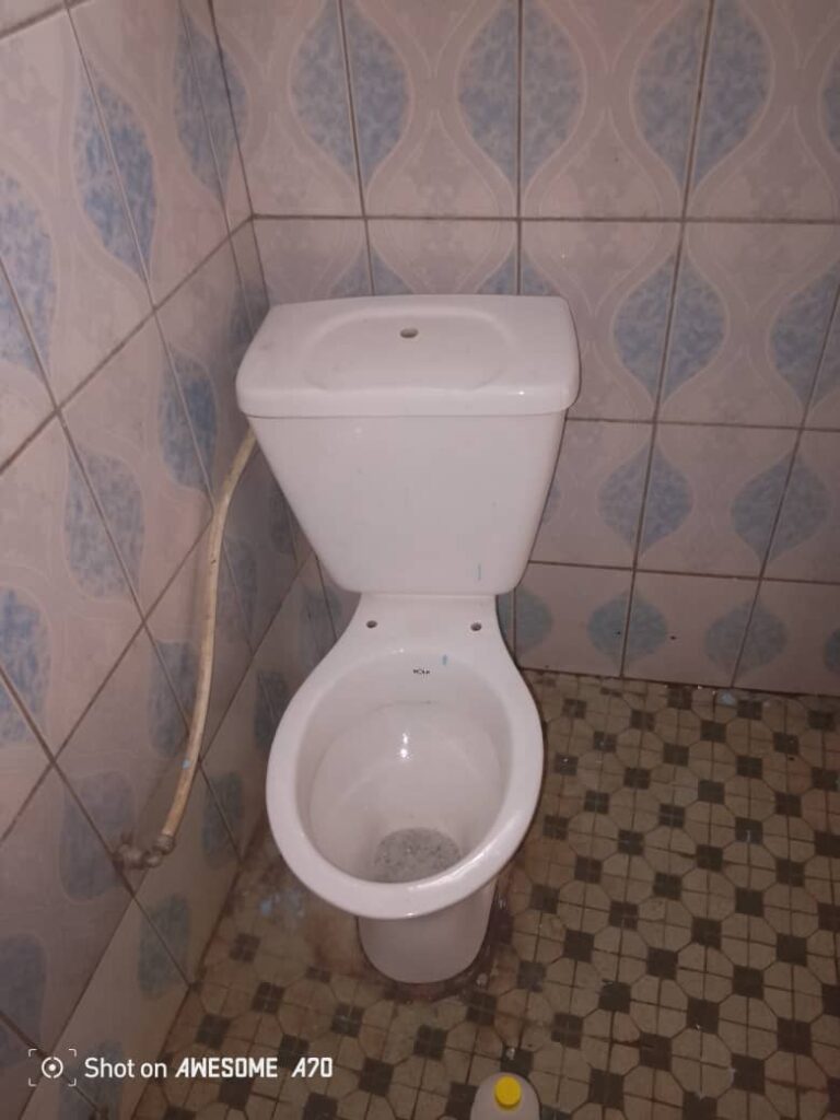 Appartement à Louer à Ndogbassi - Entrée Promesse - 100 000 f cfa 15 Appartement à Louer à Ndogbassi - Entrée Promesse - 100 000 f cfa