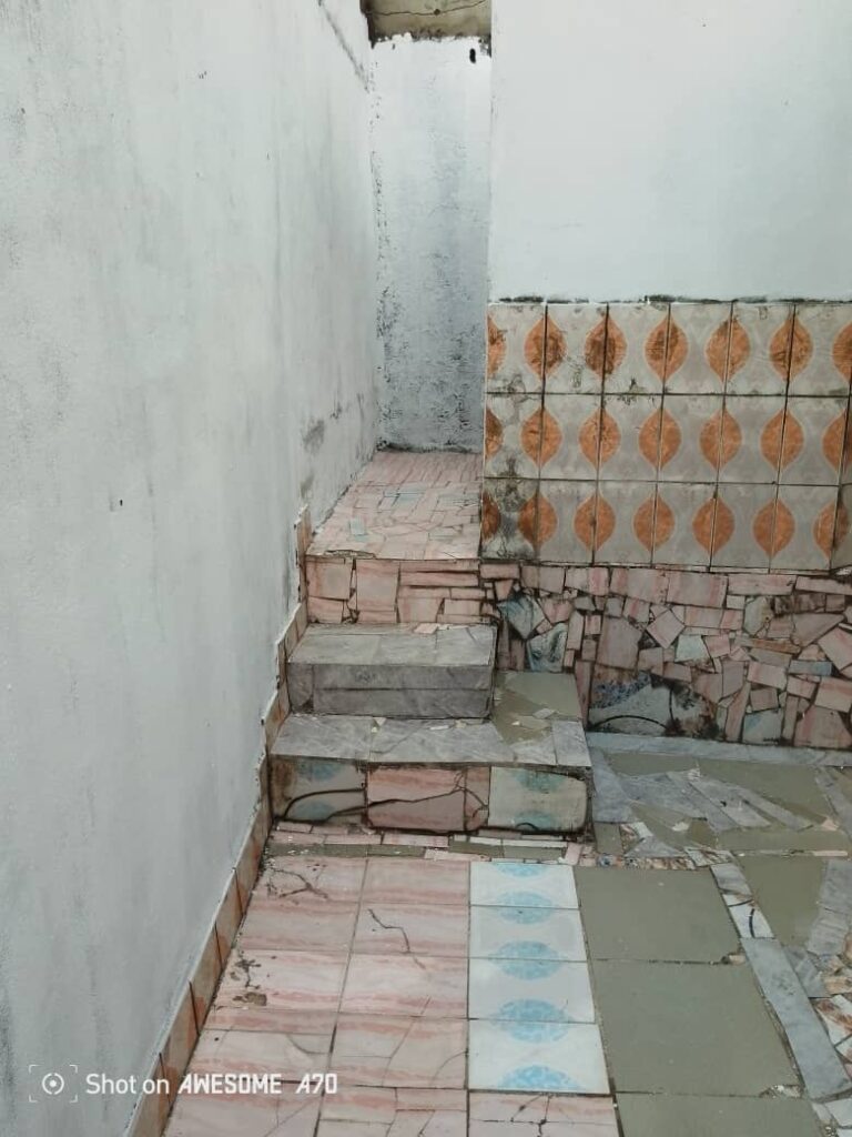 Appartement à Louer à Ndogbassi - Entrée Promesse - 100 000 f cfa 3 Appartement à Louer à Ndogbassi - Entrée Promesse - 100 000 f cfa