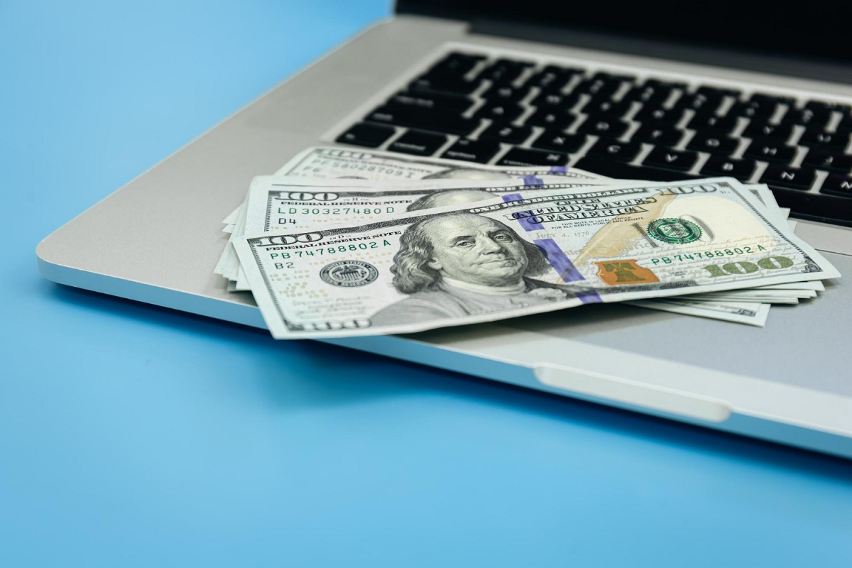 Développeur Web et Mobile : Comment Profiter des Opportunités pour Gagner de l'Argent en Freelance et avec ses Propres Applications