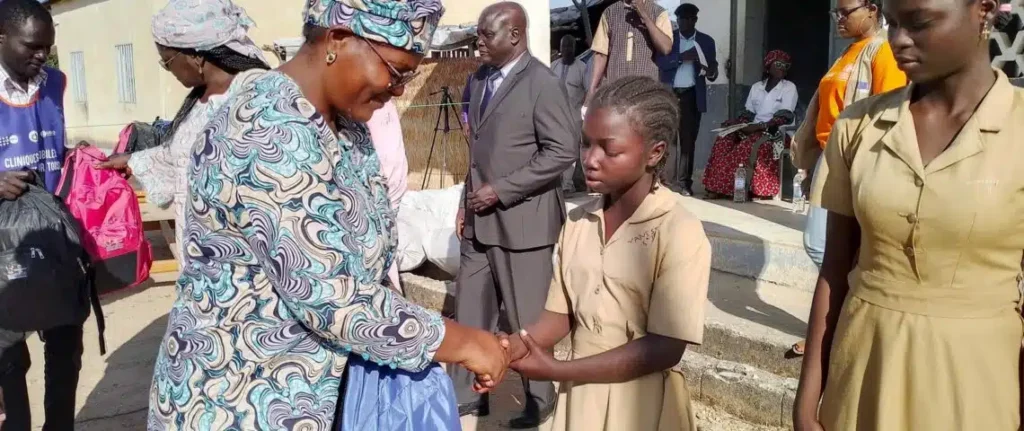 L’éducation des filles renforcée dans l’Extrême-Nord avec 15 036 kits scolaires distribués