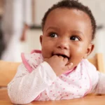 Comment commencer le sevrage d’un bébé ?