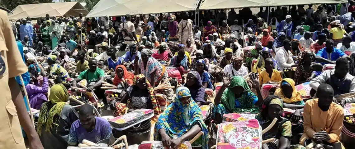 Aide humanitaire à Maga : 2 500 personnes bénéficient des dons du président Biya