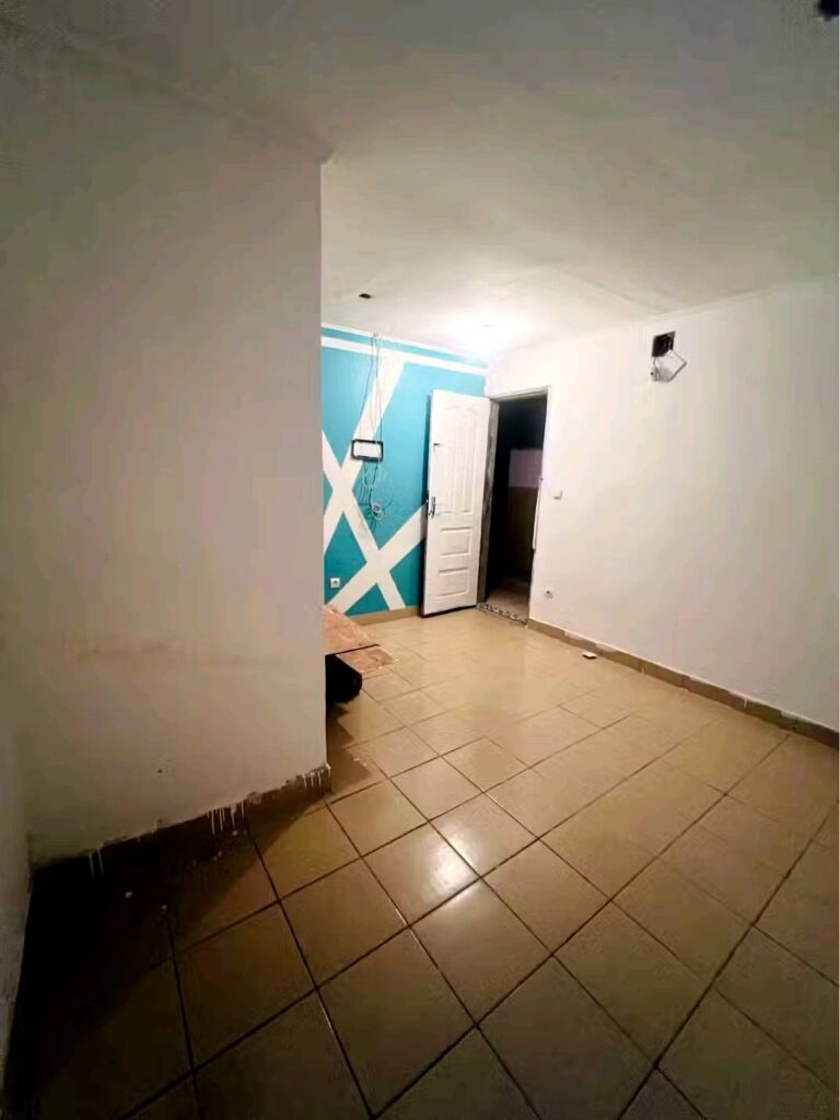 Studio Moderne 4pièces - Cite CIC