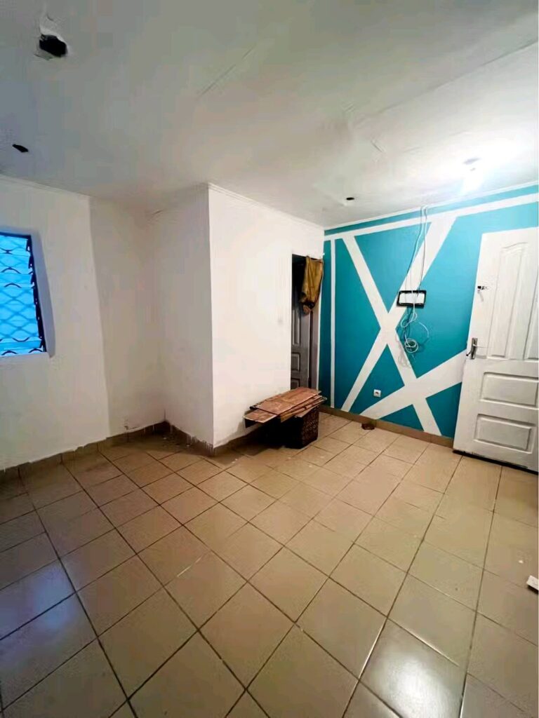 Studio Moderne 4pièces - Cite CIC