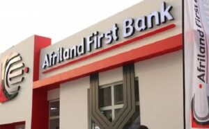Afriland First Bank recrute 10 Contrôleurs permanents