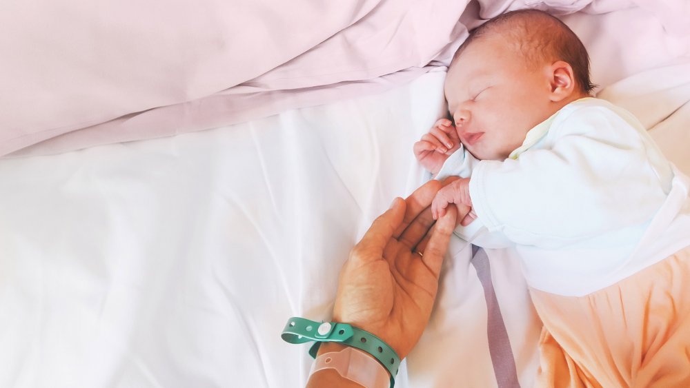 Les 15 Premiers Jours de Bébé après la naissance