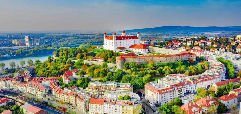 195 Bourses d’Études 2025 en Slovaquie - Postulez maintenant