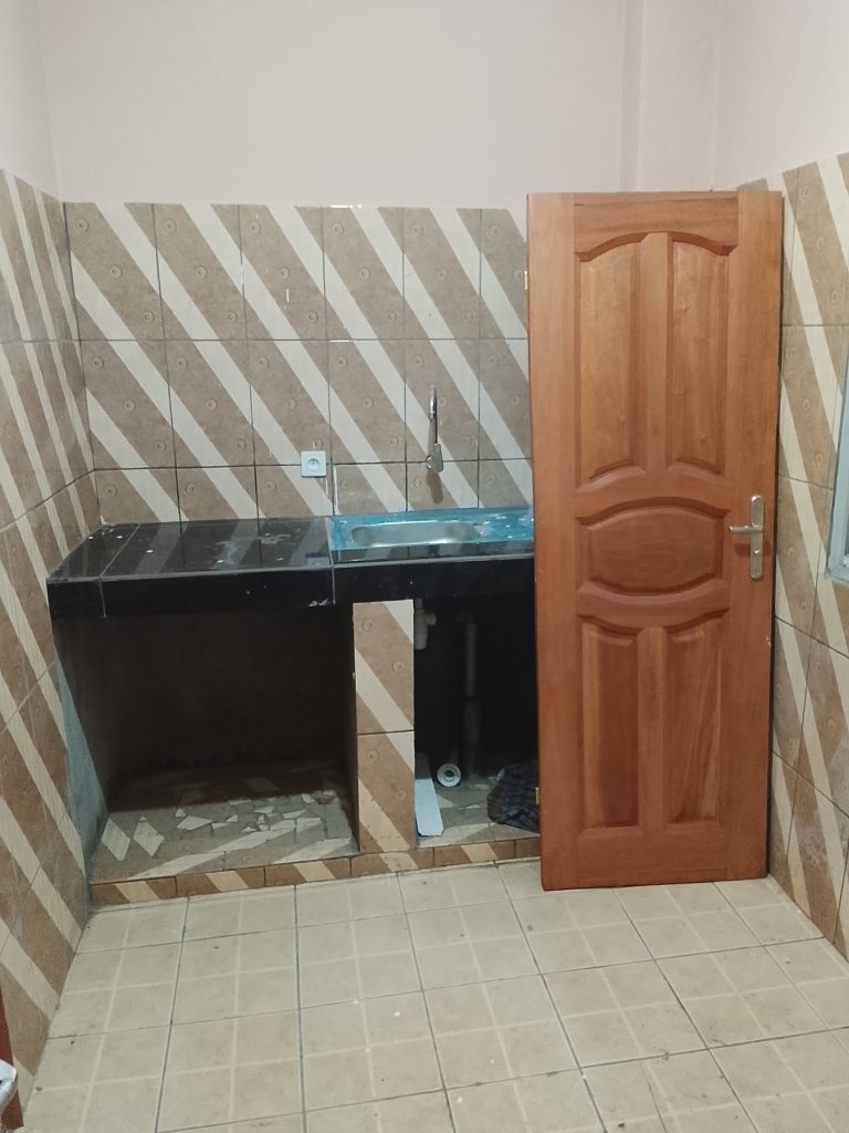 Studio Moderne à Louer à Ndogpassi (Ari) – Douala 4 Studio Moderne à Louer à Ndogpassi (Ari) – Douala