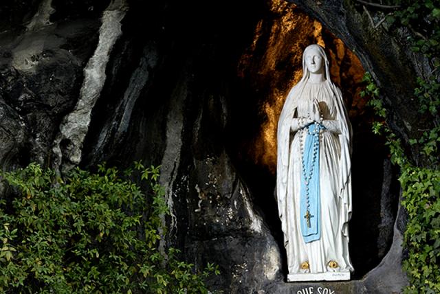 Du 3 au 11 Fevrier: Neuvaine à Notre‑Dame de Lourdes 1 Du 3 au 11 Fevrier: Neuvaine à Notre‑Dame de Lourdes