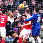 Mercato : Olise à Liverpool, Osimhen au Bayern, Griezmann vers Orlando, Fernandes prolongé, Van de Ven pisté par le Barça