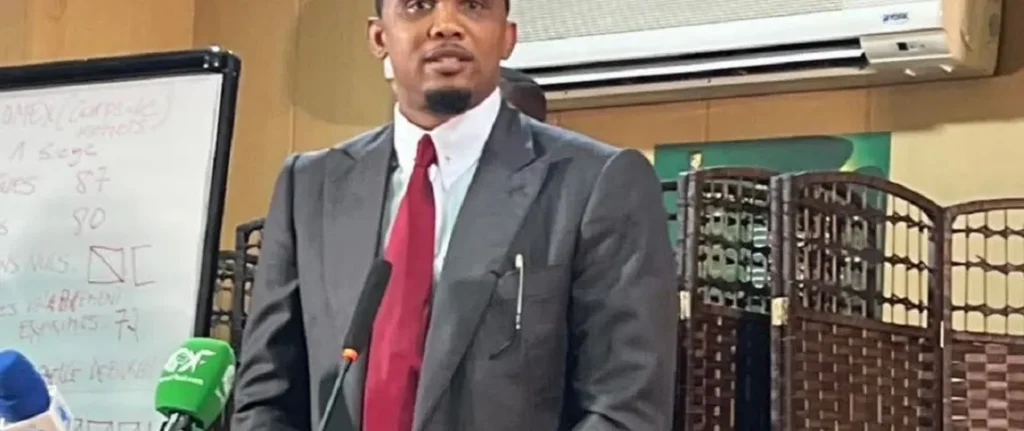Fécafoot : Samuel Eto’o défend une revalorisation salariale et assume son choix en faveur des techniciens locaux